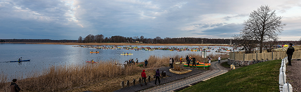 Võhandu paadimaratoni start laupäeva hommikul kell 7 Võru linna külje all Tamula järvel. Foto: Andrei Javnašan
