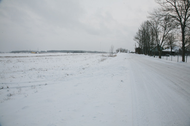 Siia, Võru vallamaja taga asuvale maatükile plaanis Jüri Luik rajada autode võidusõiduringraja.  Foto: INNO TÄHISMAA