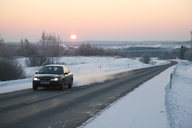 Eilehommikune päiksetõus Vastseliina all. Õhutemperatuur –34°C. Foto: INNO TÄHISMAA