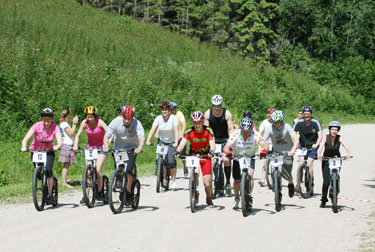 Start esimesele Pärlijõe tõukeratta maratonile on antud. Foto: ERAKOGU