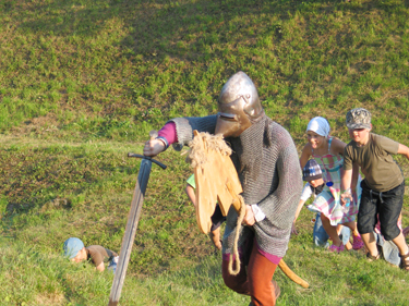 Rüütel ja (puu)hobune … Foto: MAARJA ROON