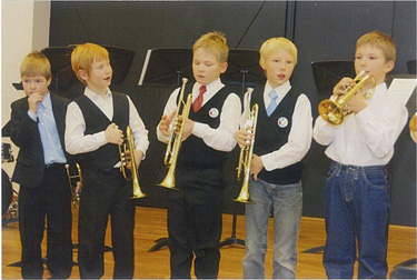Suveakadeemia kontsertidel osalevad Aavo Otsa trompetitalendid Rauno (vasakult), Mattis-Johan, Andreas, Markus ja Mehis. Foto: ERAKOGU