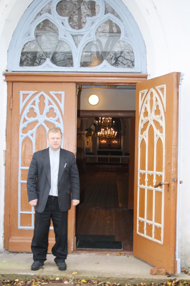 „Tähtis on, et õpetaja on kohal,”ütleb Urvaste koguduse õpetaja Üllar Salumets. Foto: MAARJA KAIV