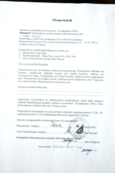 Kirepi 2 kinnistu piiriprotokoll 1999. aasta septembrist, kus on näha kinnistu nime muutmine mahatõmbamise teel ja kust puuduvad piirinaabrite allkirjad.