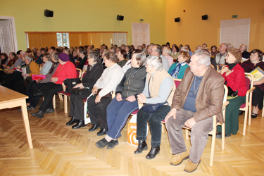Üritusele oli kokku tulnud üle saja eaka. Foto: BIRGIT PETTAI
