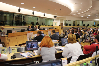 Üle kogu Euroopa Liidu kohale tulnud kohalike väljaannete ajakirjanikud kolmapäeval kuulamas europarlamendi valimiste teemalist arutelu Regioonide Komitee istungitesaalis Brüsselis.    Foto: Võrumaa Teataja