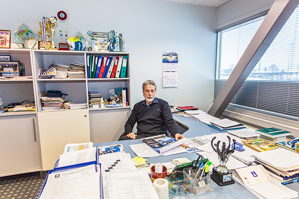 Aksel Saal on Võrus võrkpallitreenerina töötanud alates 1971. aastast. Pildistatud 25. jaanuaril 2016. aastal.           Foto: ANDREI JAVNAŠAN