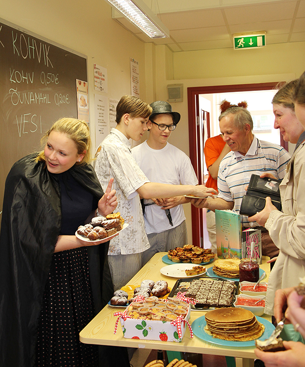 Värvikas kirjanduslik kohvik. Foto: BIRGIT PETTAI