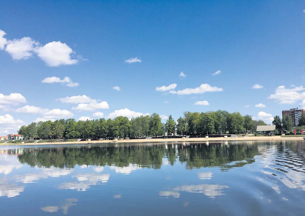 Mõnus on promenaadil jalutada, aga veelgi vahvam ja hoopis teistmoodi tunne on heita pilk võrratule promenaadile otse järvelt. Foto: KADI ANNOM