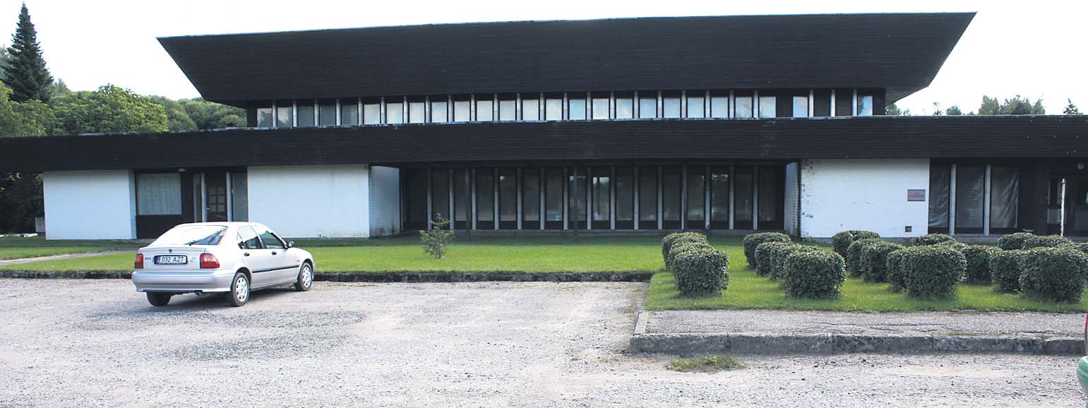 Kunagi kuuma peopaigana tuntud Linda rahvamaja ootab paremaid aegu.