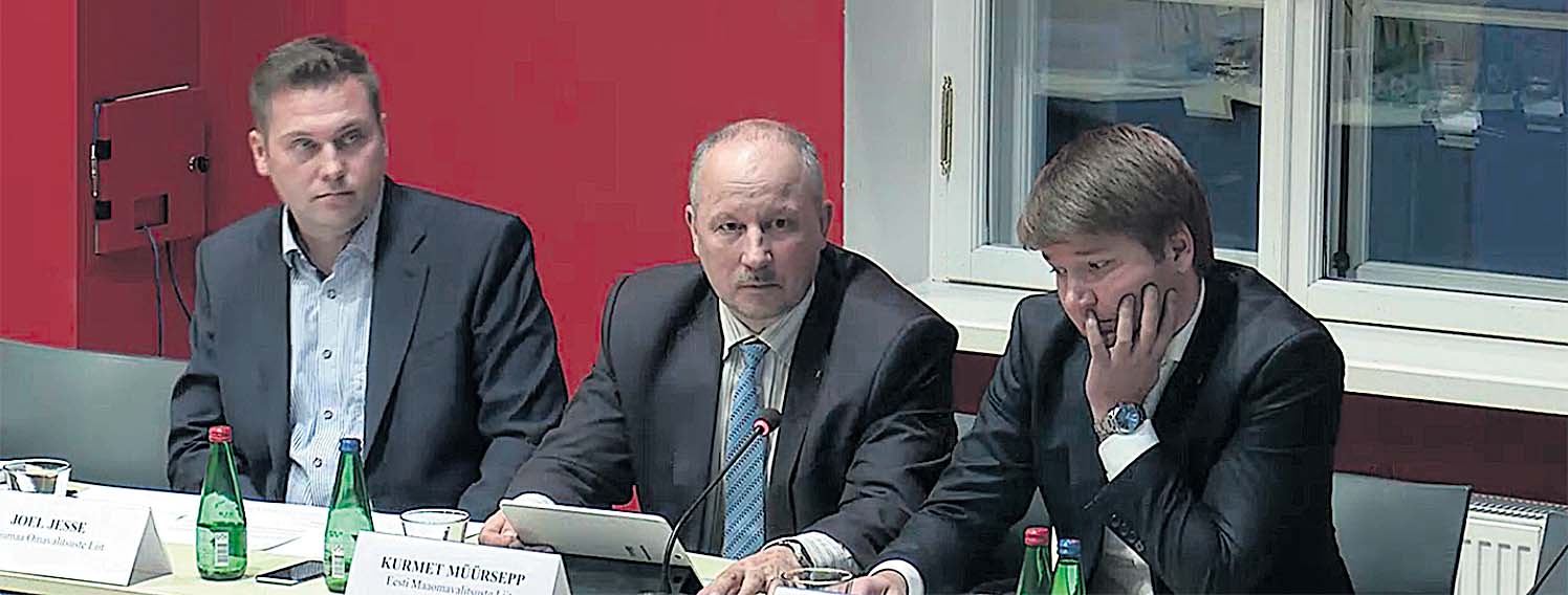 Kohtumisel ministriga, keskel Kurmet Müürsepp Kohtumisel ministriga, keskel Kurmet Müürsepp