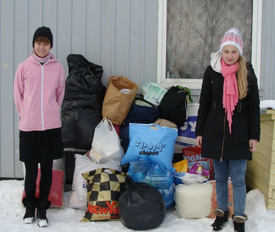 Põlva Kooli 8.b klassi vahvad õpilased Evely ja Sandra