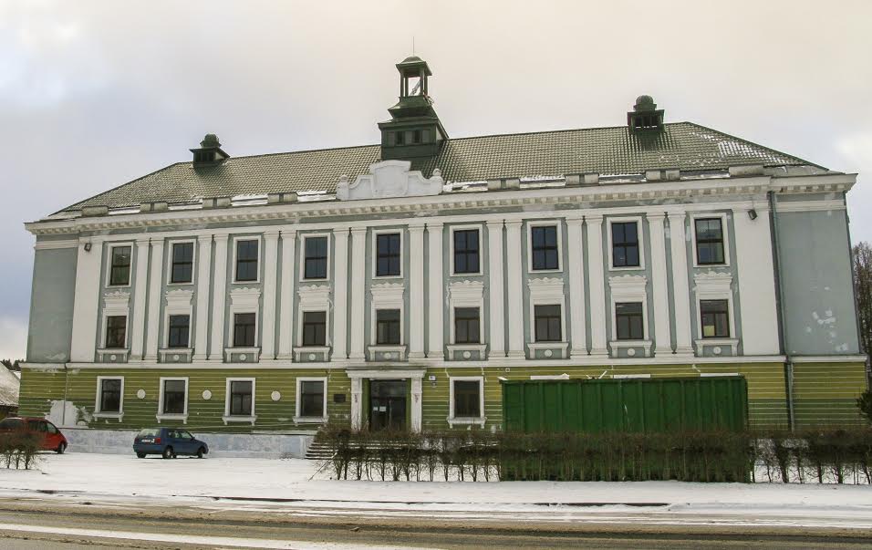 Eile hommikul kinnitas Vastseliina hooldekodu juhataja Terje Otsatalu Võrumaa Teatajale, et ehitaja peab lähiajal hoone Vastseliina hooldekodule üle andma. Esmaspäeval, 9. aprillil saadi hoone tagasi hooldekodu valdusesse. Foto: HELERI LAKUR Eile hommikul kinnitas Vastseliina hooldekodu juhataja Terje Otsatalu Võrumaa Teatajale, et ehitaja peab lähiajal hoone Vastseliina hooldekodule üle andma. Esmaspäeval, 9. aprillil saadi hoone tagasi hooldekodu valdusesse. Foto: HELERI LAKUR