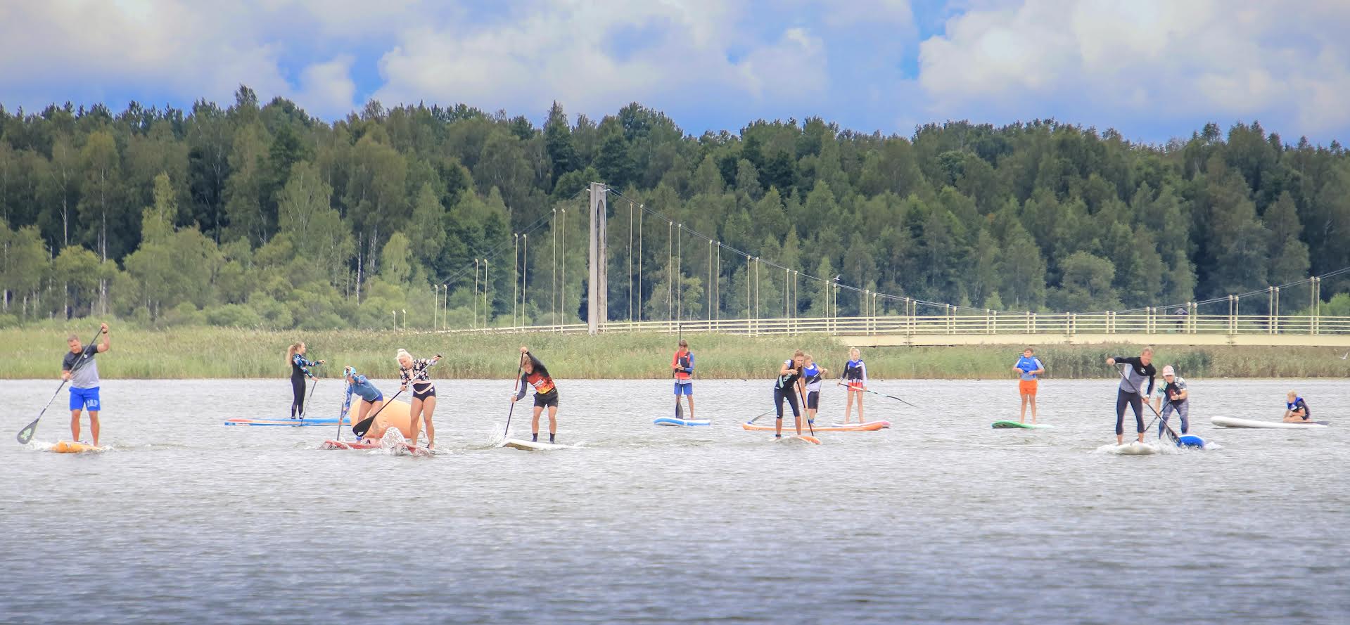 Suppamine muutub järjest populaarsemaks spordialaks. Laupäeval toimus SUP Eesti Meistrivõistluste neljas etapp. FOTO: Aigar Nagel