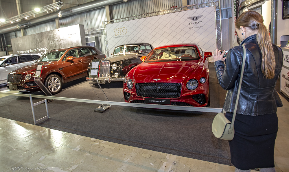 Üsna pika ajalooga Tartu automessidel ei olnud siiani üles astunud veel Bentley, mis tänavu oma 100. aastapäeva tähistades Motoshow’l täies hiilguses väljas oli. Fotod: AIGAR NAGEL