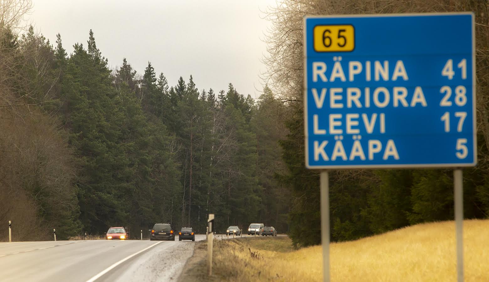 2011. aastal Võrumaalt alanud Võru-Räpina maantee rekonstrueerimine on jõudnud Leevi-Vinso lõiguni, mis sai preemia tasasuse eest. Foto: AIGAR NAGEL 2011. aastal Võrumaalt alanud Võru-Räpina maantee rekonstrueerimine on jõudnud Leevi-Vinso lõiguni, mis sai preemia tasasuse eest. Foto: AIGAR NAGEL