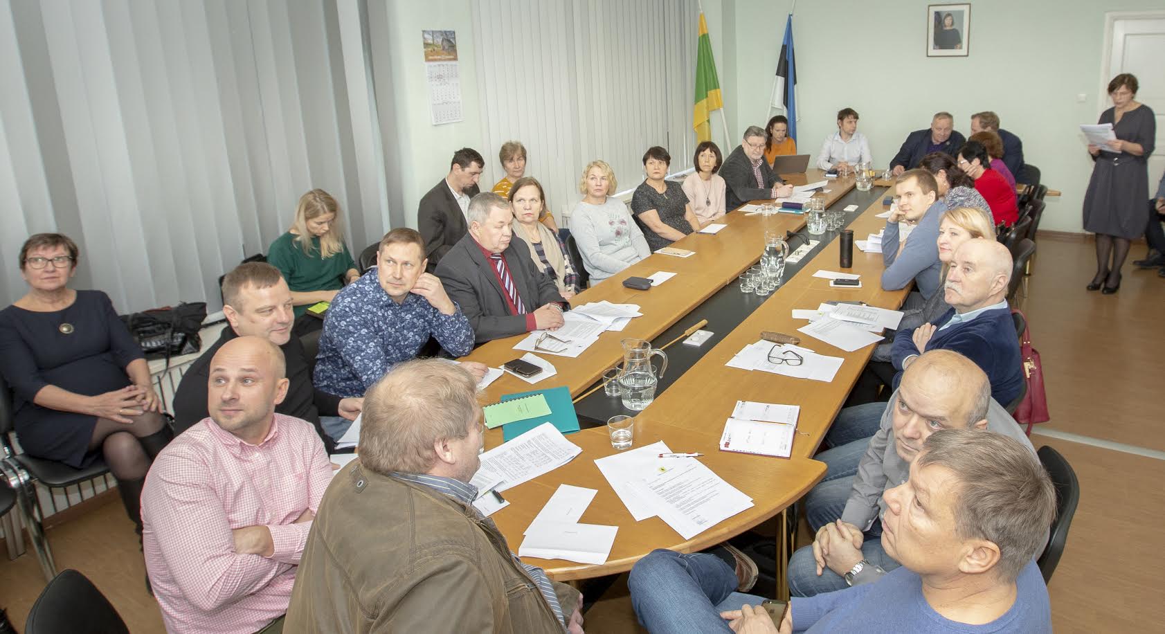 Võru täiskasvanute gümnaasiumi tegevuse lõpetamise osas oli enamik volikogu liikmeid üksmeelel, üks volikogu liige taandas end hääletuselt ja üks liige oli otsuse hääletamise vastu. Foto: AIGAR NAGEL