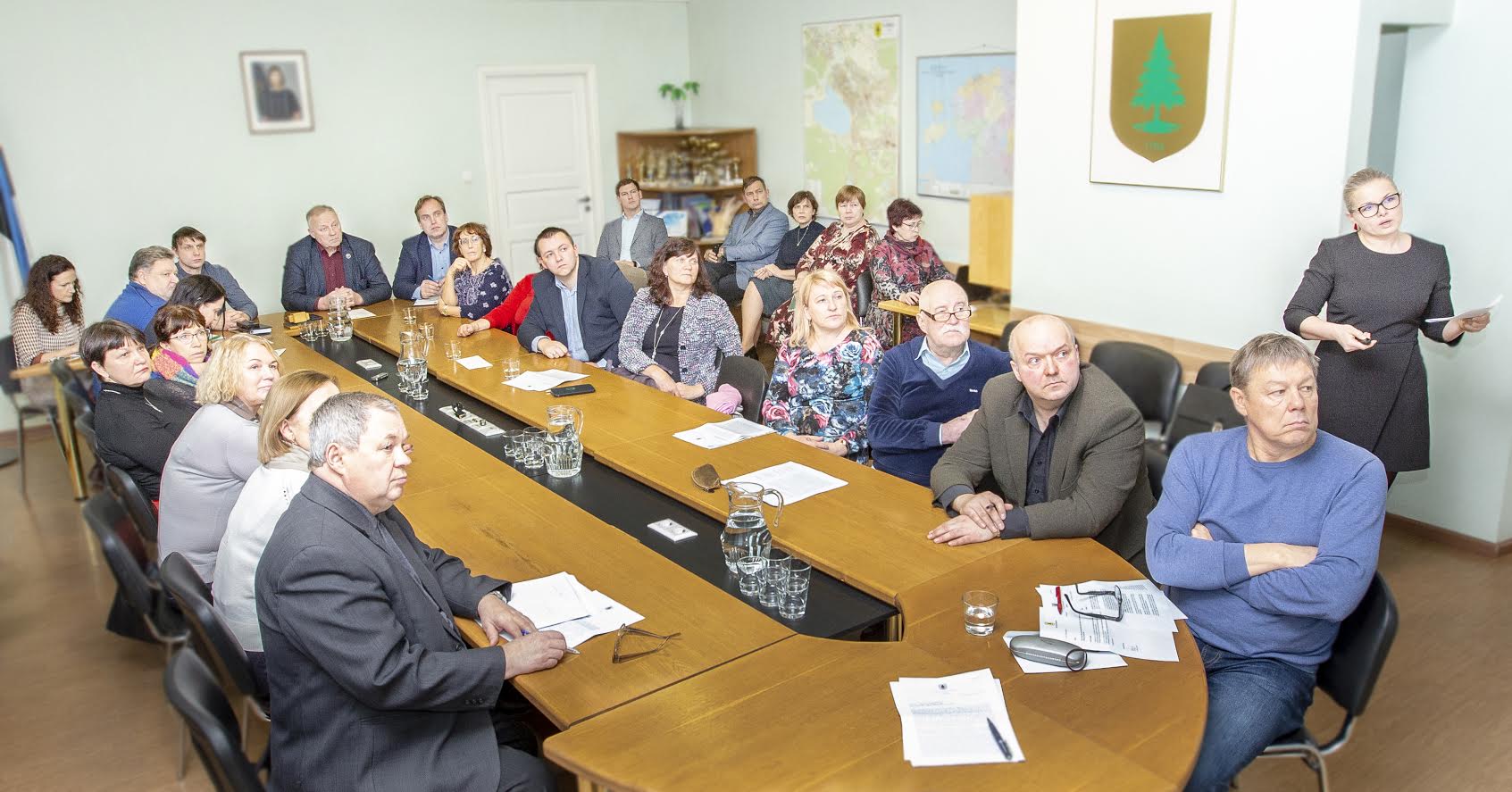 Võru linnavalitsuse liikmete töötasu suuruse otsustab ja määrab volikogu, kes on praegu täitmas Vabariigi Valitsuse soovitust mitte koondada inimesi ja mitte vähendada palku. Foto: AIGAR NAGEL