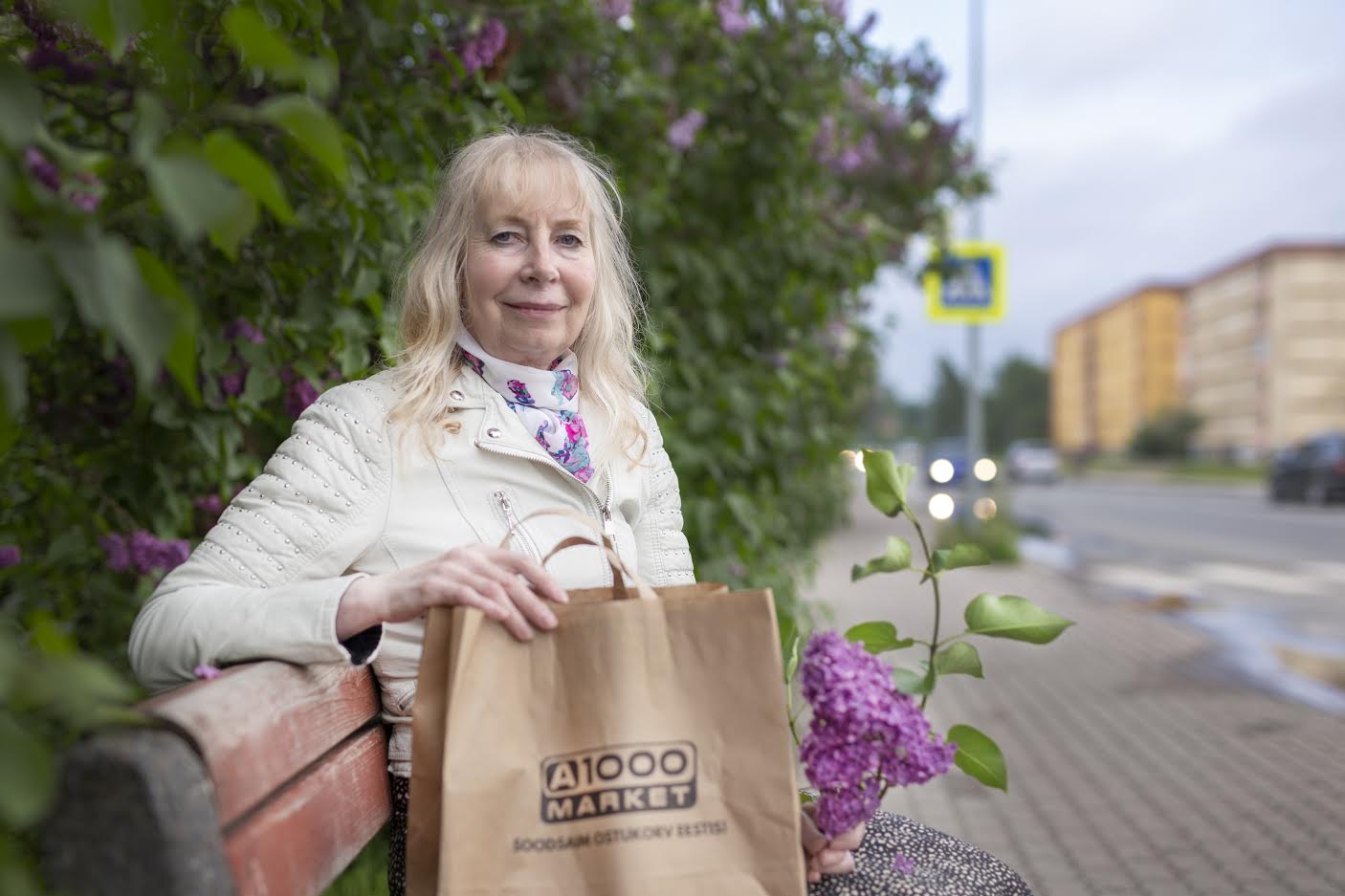 Tellijaauhinna esimene võitja on Merike Varik, kes võitis A1000 välja pandud grillihooajaks vajaminevaid asju 50 euro väärtuses. Foto: AIGAR NAGEL