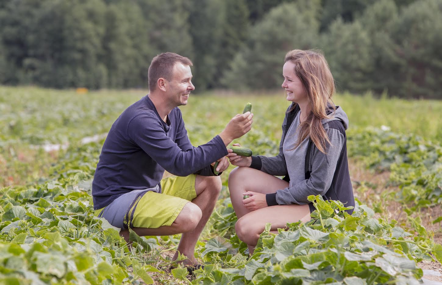 Võrumaal Umbsaares kasvatavad Egle Siffer ja Priit Kolga teist aastat Uudismaa talus põllusaadusi. Foto: AIGAR NAGEL