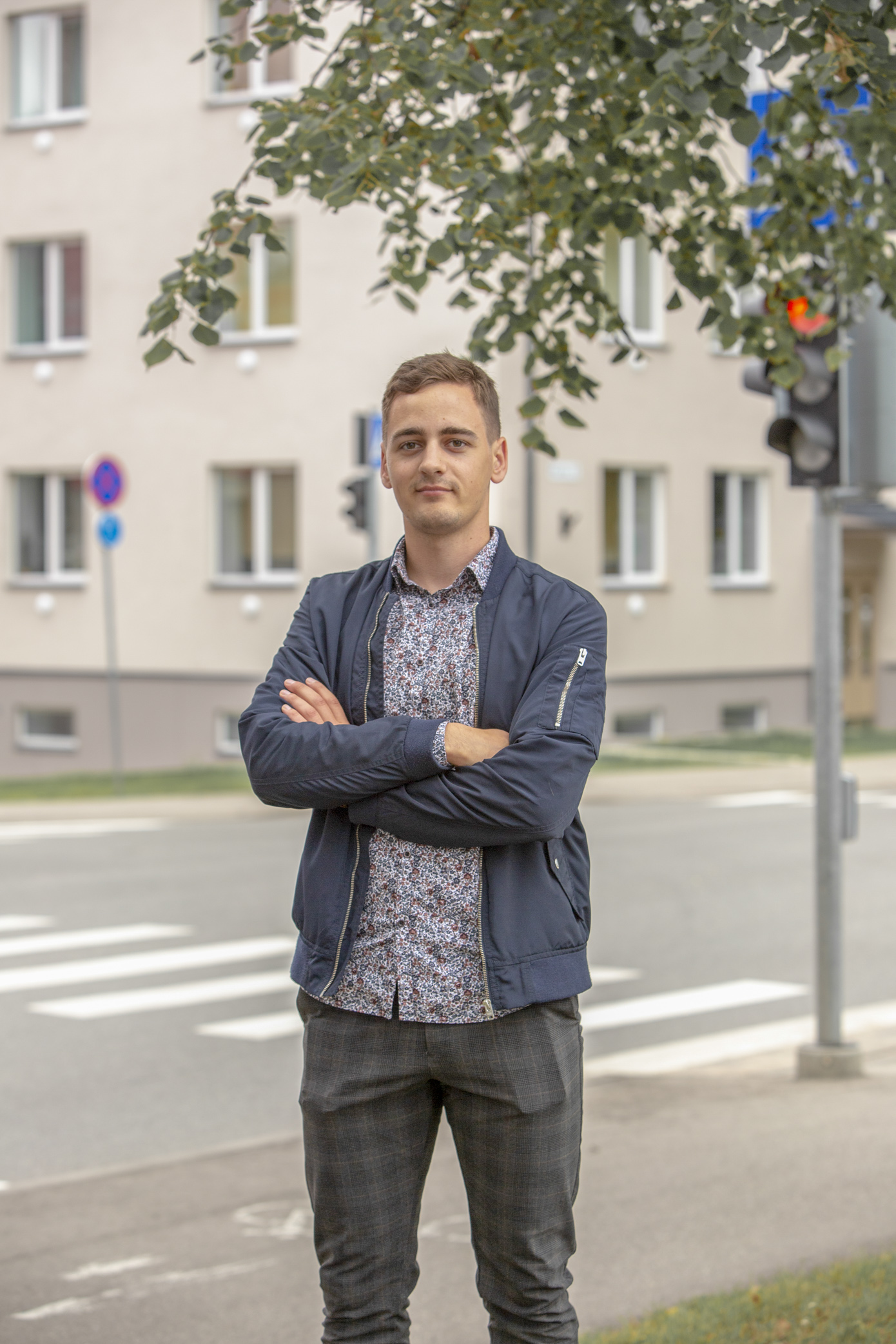 Domus Kinnisvara konsultant Andre Ojala on etteplaneerivatele tudengitele aktiivselt üürikodusid vahendanud juba maikuust alates. Foto: AIGAR NAGEL