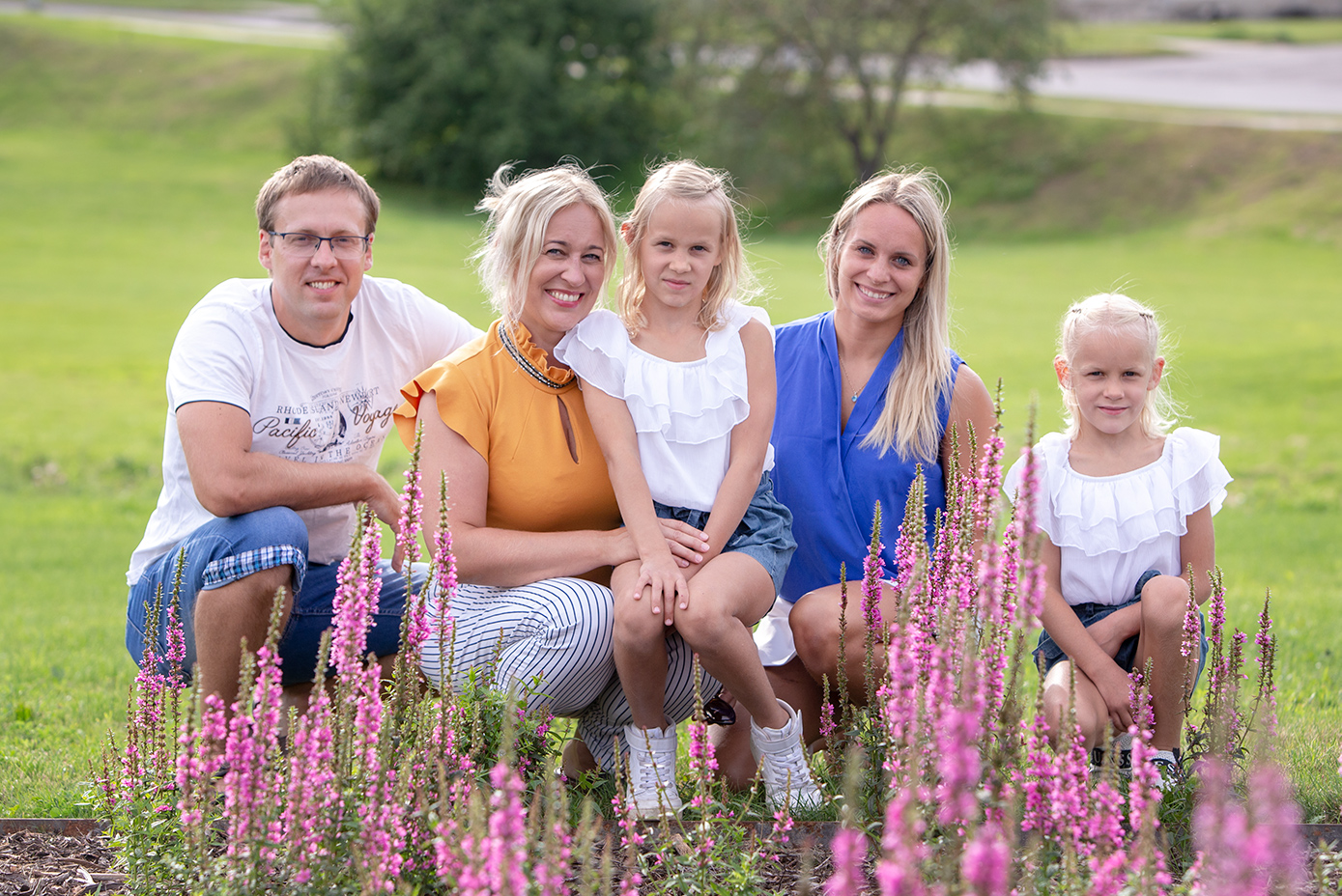 Võru Kesklinna kooli majanduse ja inglise keele õpetaja Triinu Kärbla on terve elu Parksepas elanud ja kasvatab seal koos abikaasa Veikoga lapsi Kristinit, Liisi ja Sandrat. Foto: AIGAR NAGEL