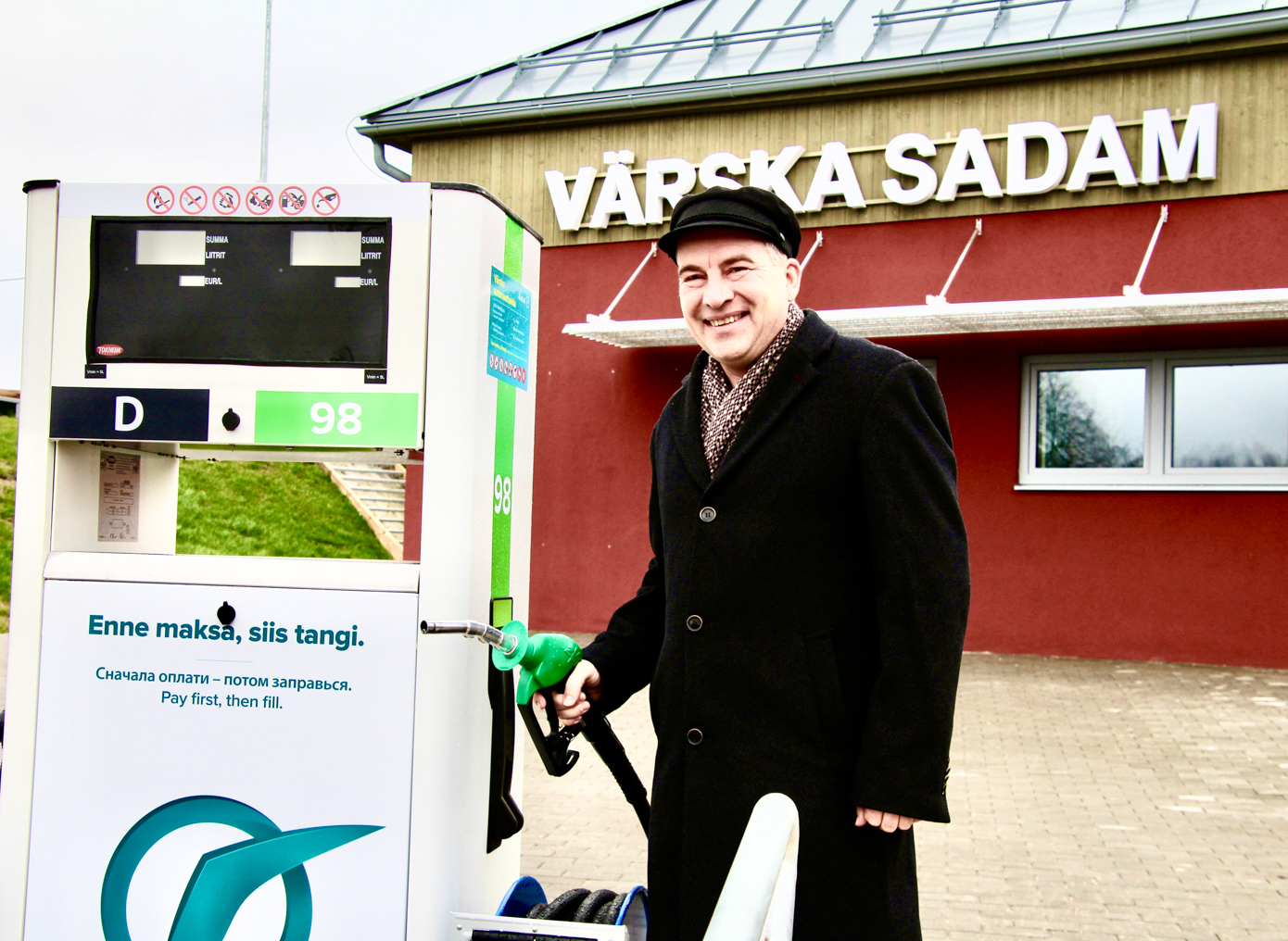 Setomaa vallavanem on rõõmus, et Värskast on taas saanud tõsiselt võetav sadamalinn. FOTO: Kalev Annom
