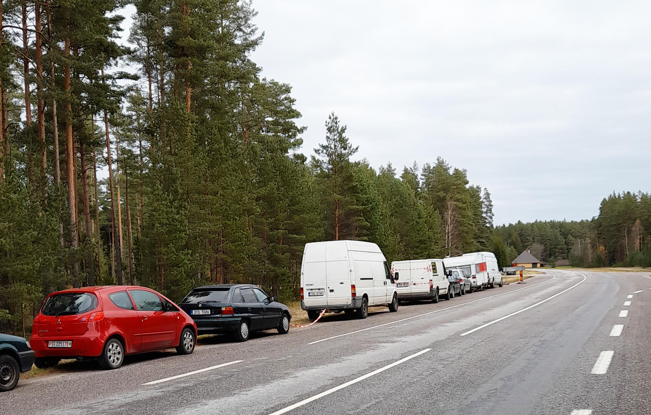 Lindora laada kauplejate järjekord kosub iga päevaga