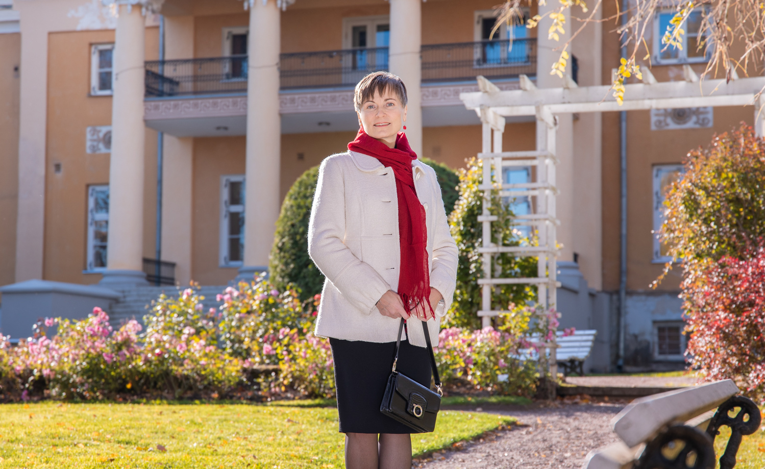 Üleriigilise ja maakondliku aasta koolitaja tunnustuse pälvis täiskasvanute koolitamisele keskendunud Riina Kütt. Foto: AIGAR NAGEL