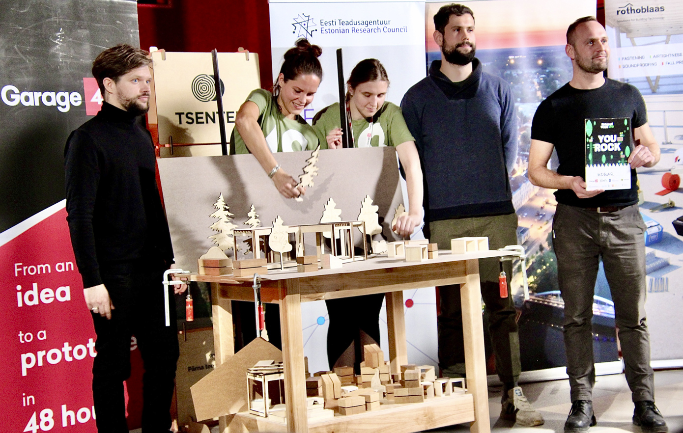 Häkatoni võitis tiim Kobar, kes töötas välja 369 Pattern Building Systemi moodulid, mis loovad uusi ruumilisi omadusi ja suurendavad valikut moodulehitisteks. Peale üldvõitja tiitli võitsid nad ka „369 Pattern Building System” ja  „Thermory puidukasutus linnaruumis” väljakutsed ning pälvisid Cleantech  Estonia eriauhinnana otsepääsu Climate Launchpadi esimese 20 tiimi hulka.  „Suutsime üritusel kokku tuua imelise tiimi, kus kõik said ennast tõestada.  Oleme tänulikud mentoritele nende abi, toetuse ja korralduse eest. Näeme projektil paljulubavaid võimalusi, seega arendame seda oma tiimiga edasi,” sõnas  tiimiliige Tatjana Štšurikova võidu järel.