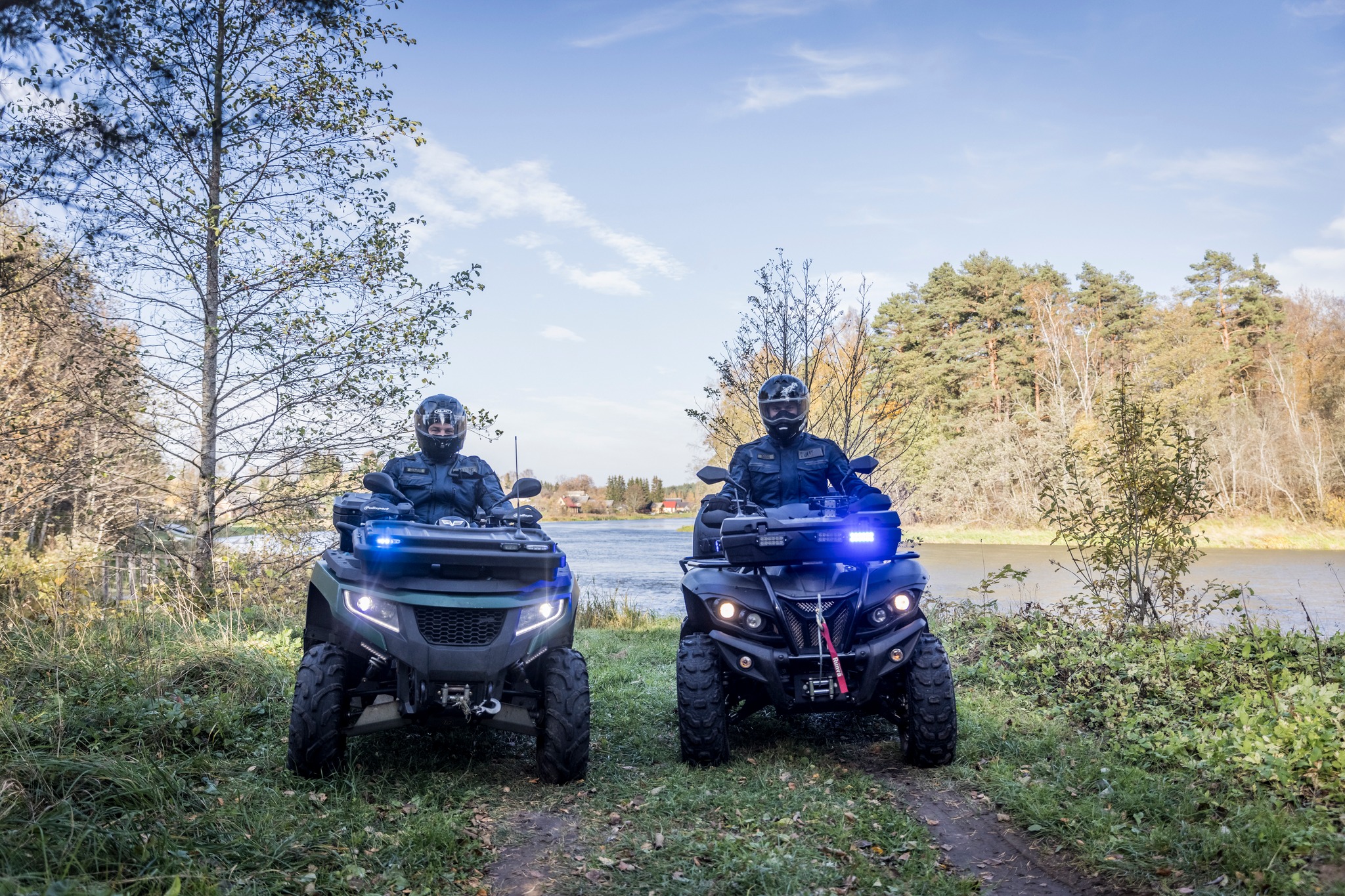 ATV. See liikumisvahend on piirivalvuritele asendamatu abimees maastikul liikumiseks, iseäranis seal, kus maastik on tehniliselt väga keeruline, aga vajadus kiirelt pärale jõuda suur. Lõuna prefektuur