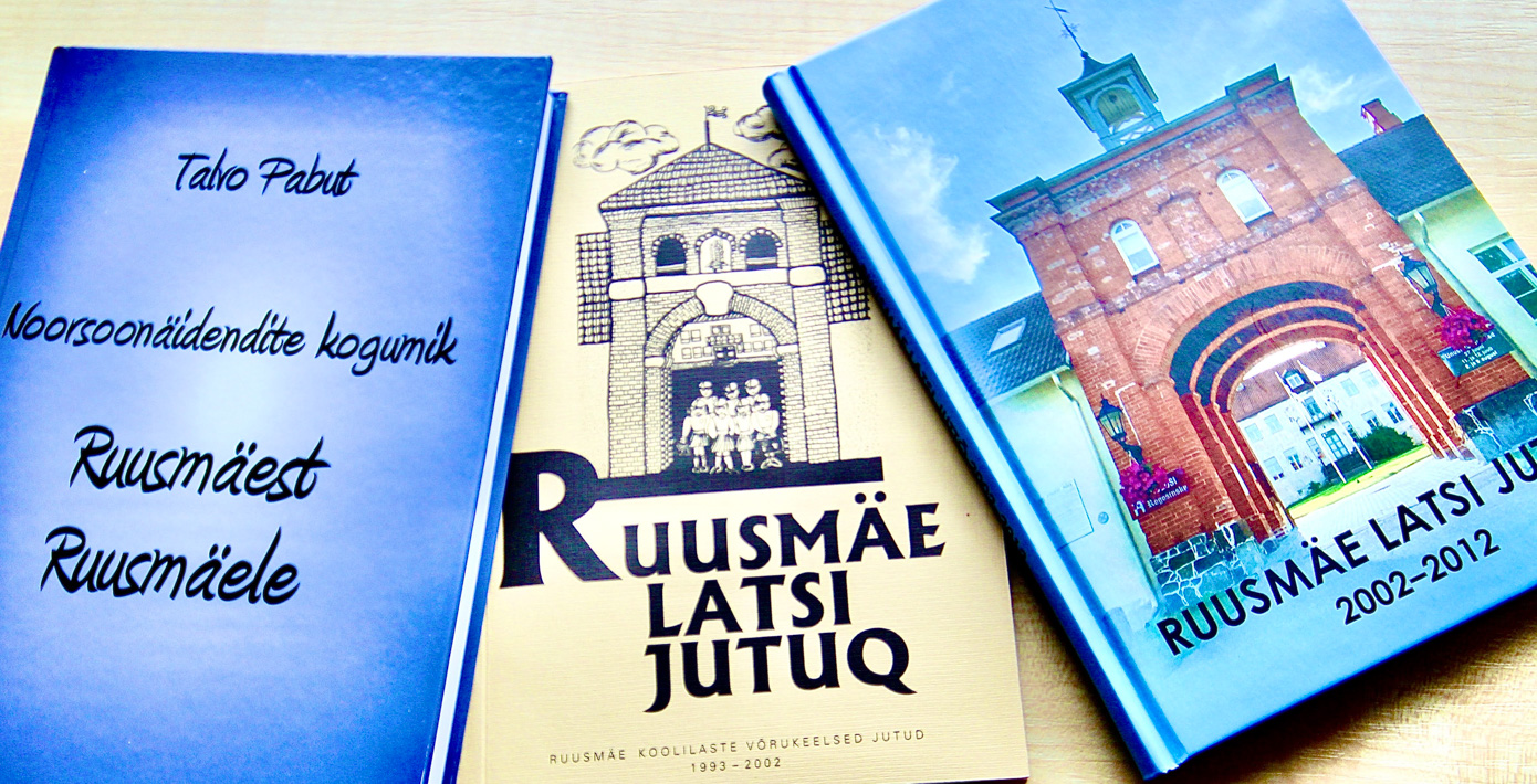 Valik ruusmäelaste raamatuid.