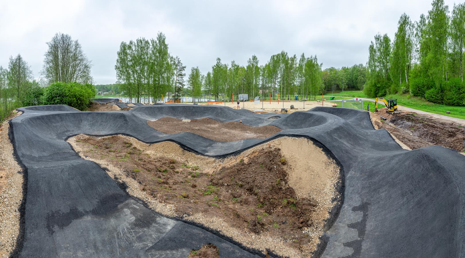 Nädala alguses sai pumptrack asfaltkatte. Foto: AIGAR NAGEL