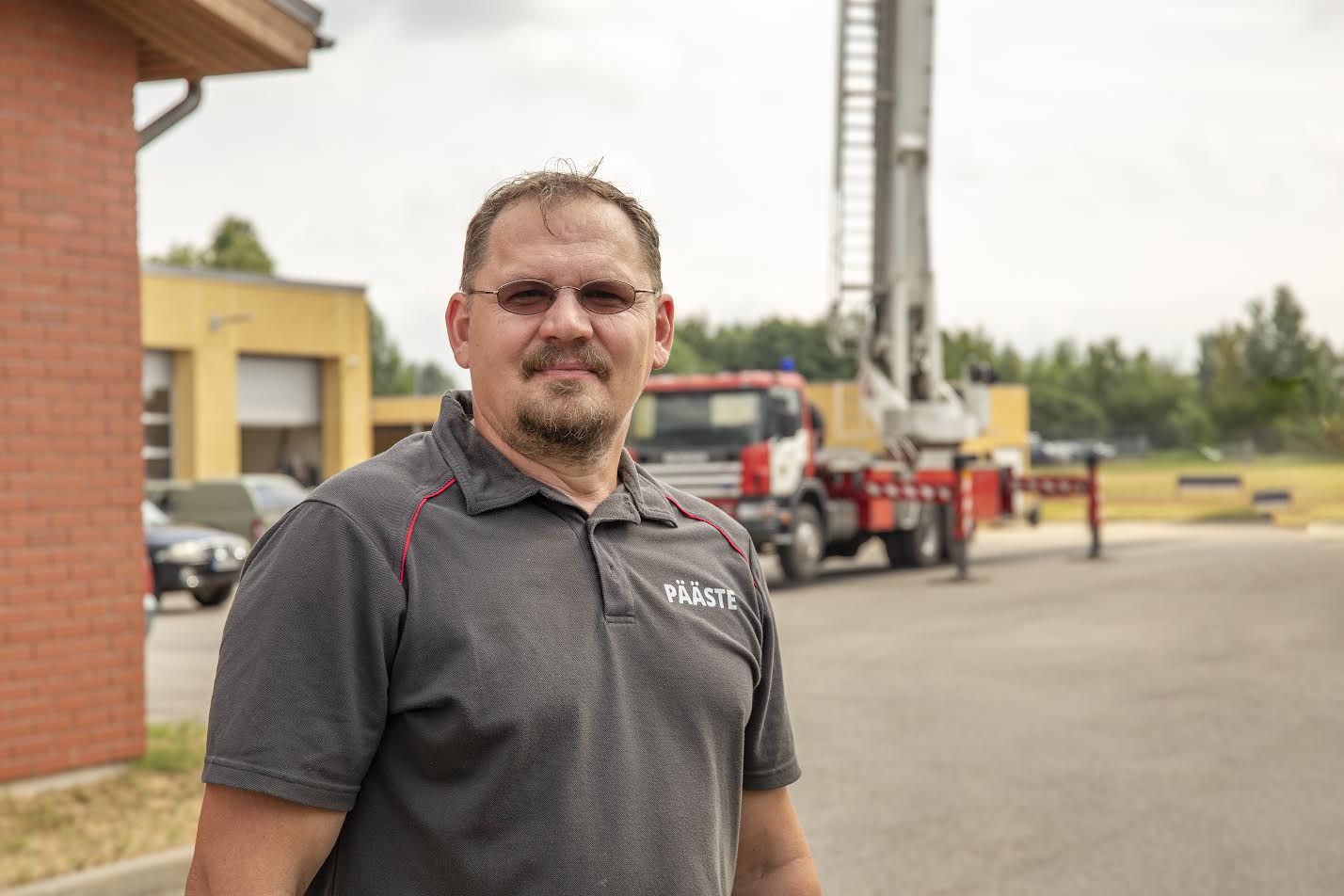 Võru päästekomando pealik Erki Land kinnitab, et kolmapäevase seisuga ei ole Võrumaal metsas viibimine keelatud. Foto: AIGAR NAGEL