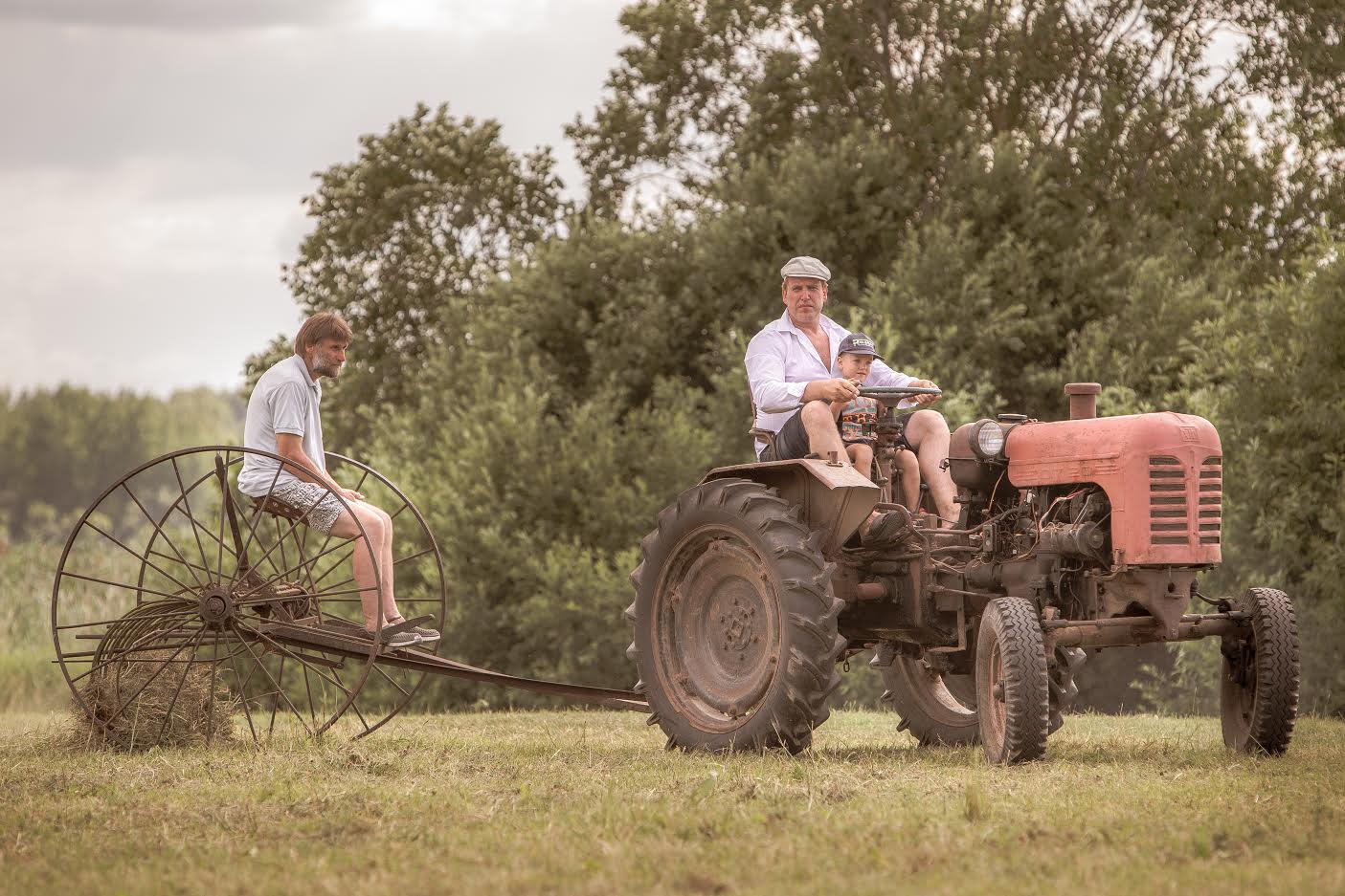 Linnapea Anti Allas, kes koos teiste töökate abilistega mitmel päeval ürituse korraldamisel rakkes oli, kõiki soovijaid sõidutamas. Fotod: AIGAR NAGEL Linnapea Anti Allas, kes koos teiste töökate abilistega mitmel päeval ürituse korraldamisel rakkes oli, kõiki soovijaid sõidutamas. Fotod: AIGAR NAGEL