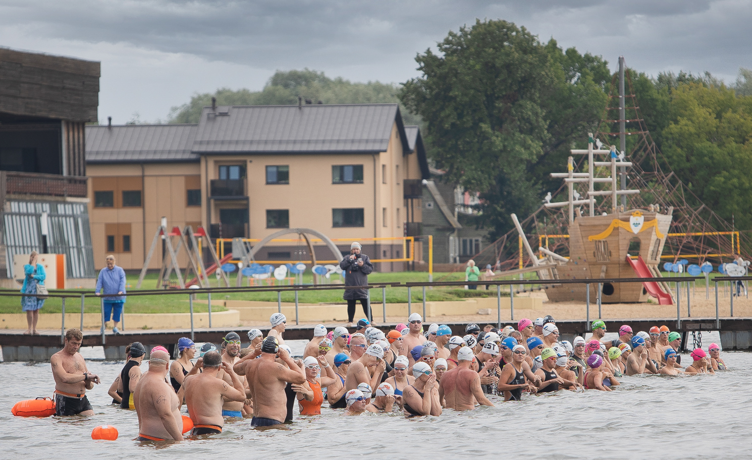 Ujujad stardimärguannet ootamas. Fotod: AIGAR NAGEL
