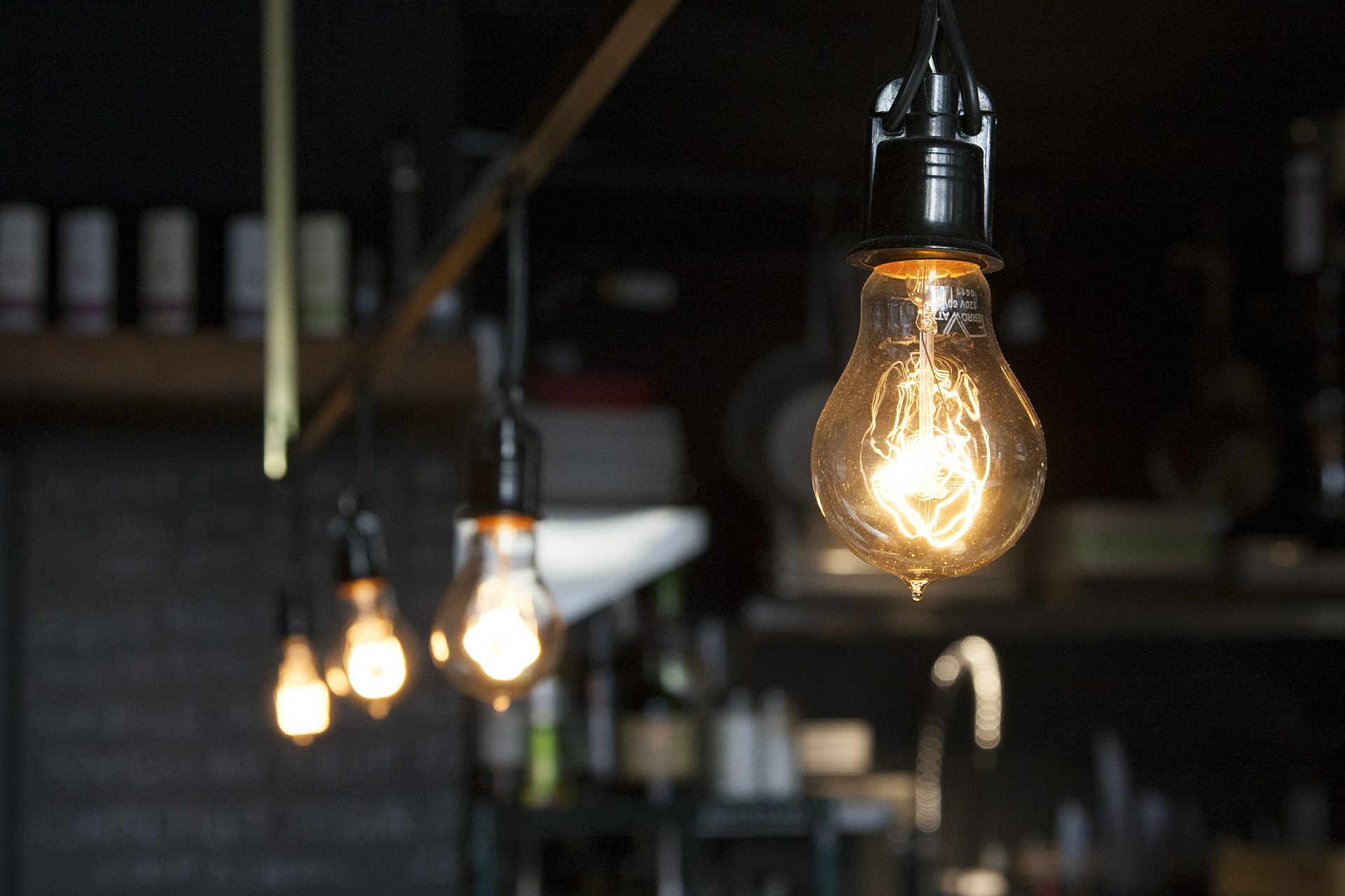 Aas allkirjastas täiendavad energiahindade leevendusmeetmed Aas allkirjastas täiendavad energiahindade leevendusmeetmed