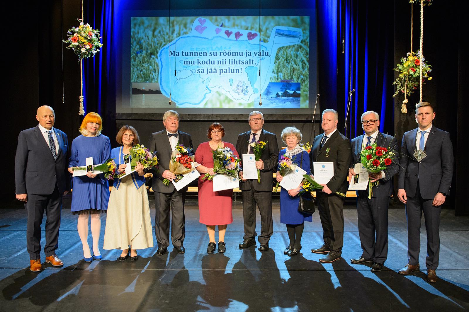 Fotol: Ülo Tulik, Merike Õun, Maie Pau, Vello Saar, Vaike Rätsepp, Kalev Annom, Tiiu Pihla, Ivar Traagel, Aarne Leima, Tiit Toots. Pildistas Margus Muts.