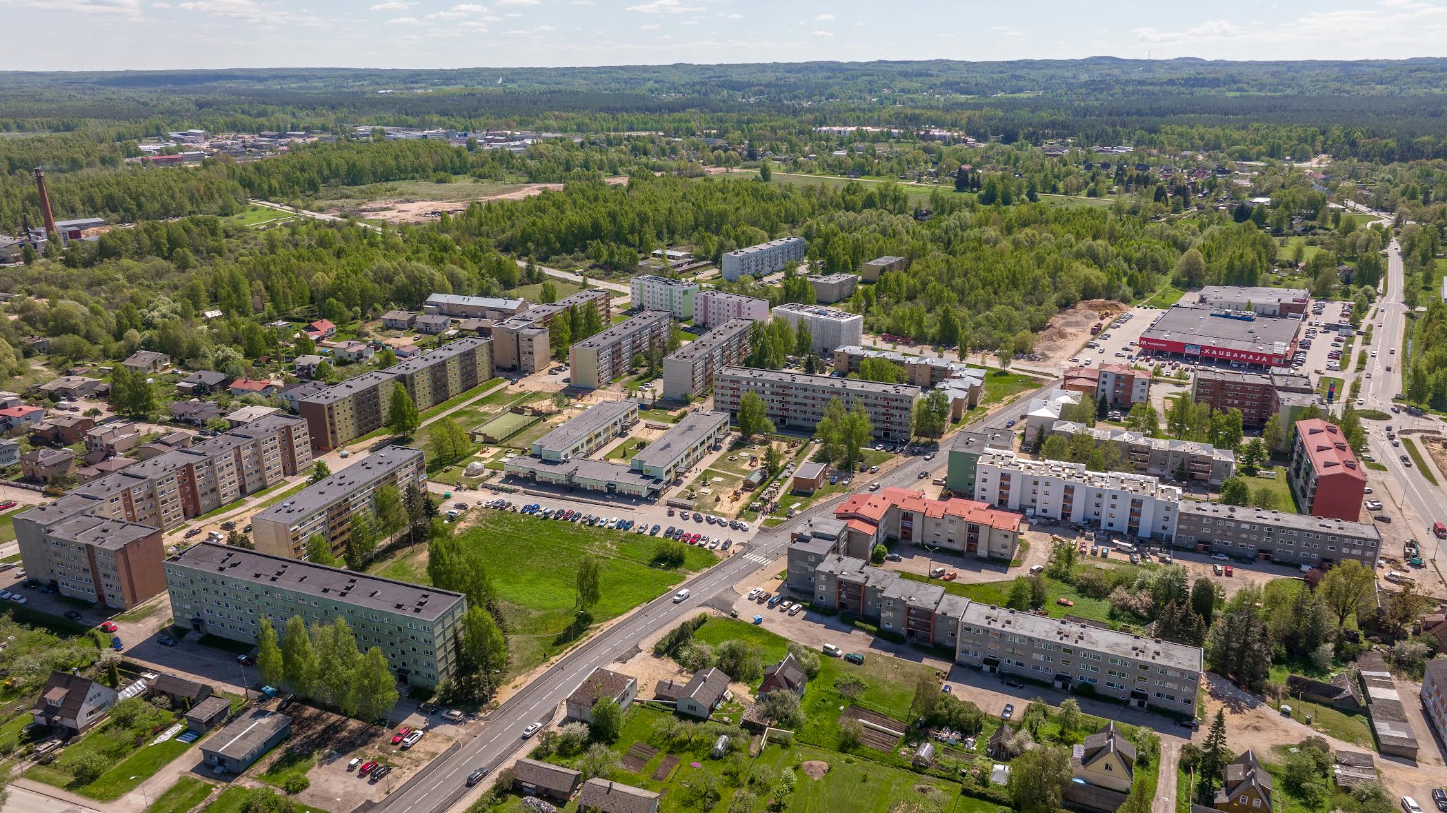 Võru linnas nii nagu ka mujal Eestis on seis  üürikorteritega kriitiline. Suurenenud  nõudlus on  kergitanud hindasid, kuid sellegipoolest on üüriturg pakkumistest peaaegu tühi, soovijaid aga jagub igas seisus korteritele.  Foto: AIGAR NAGEL