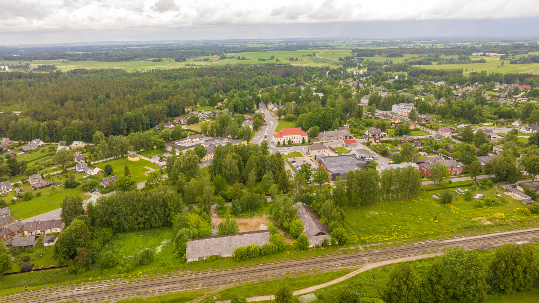 FOTOD Antsla toidukaupluste valik saab peagi tummist täiendust FOTO: Aigar Nagel