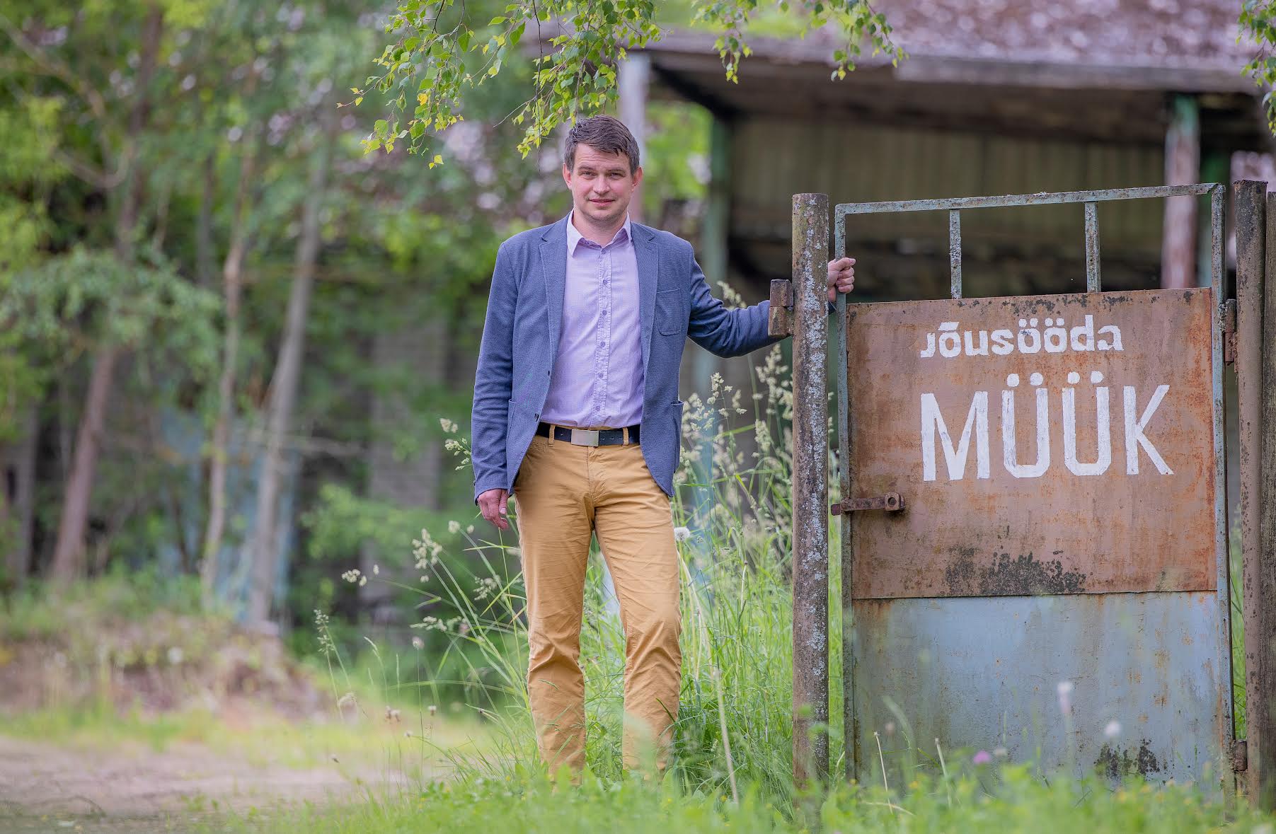 Antsla vallavanem Avo Kirsbaum usub, et uue poeketi tulek annab tarbijale suurema valikuvõimaluse.  Foto: AIGAR NAGEL