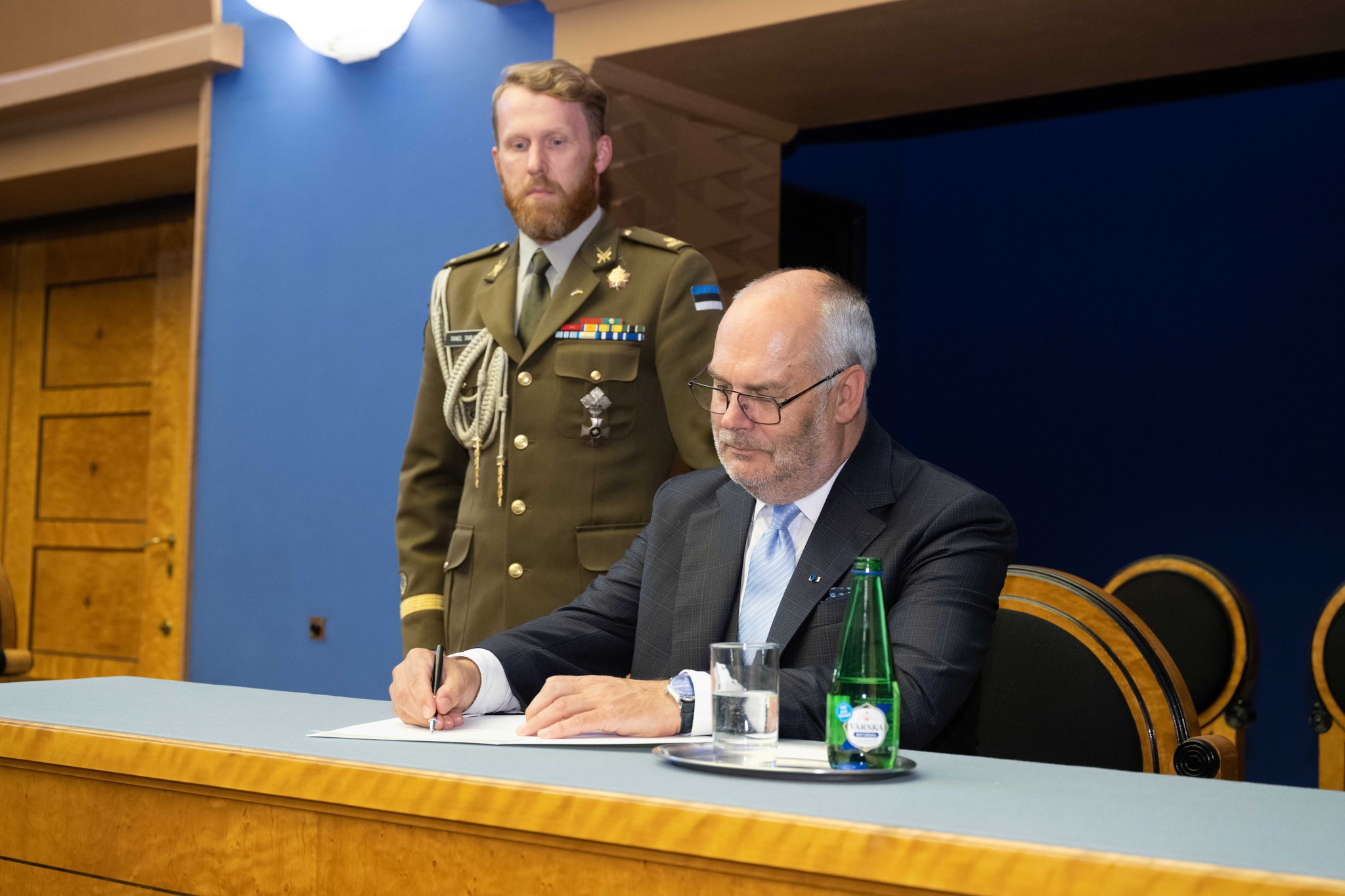 President Karis jättis automaksu seaduse välja kuulutamata