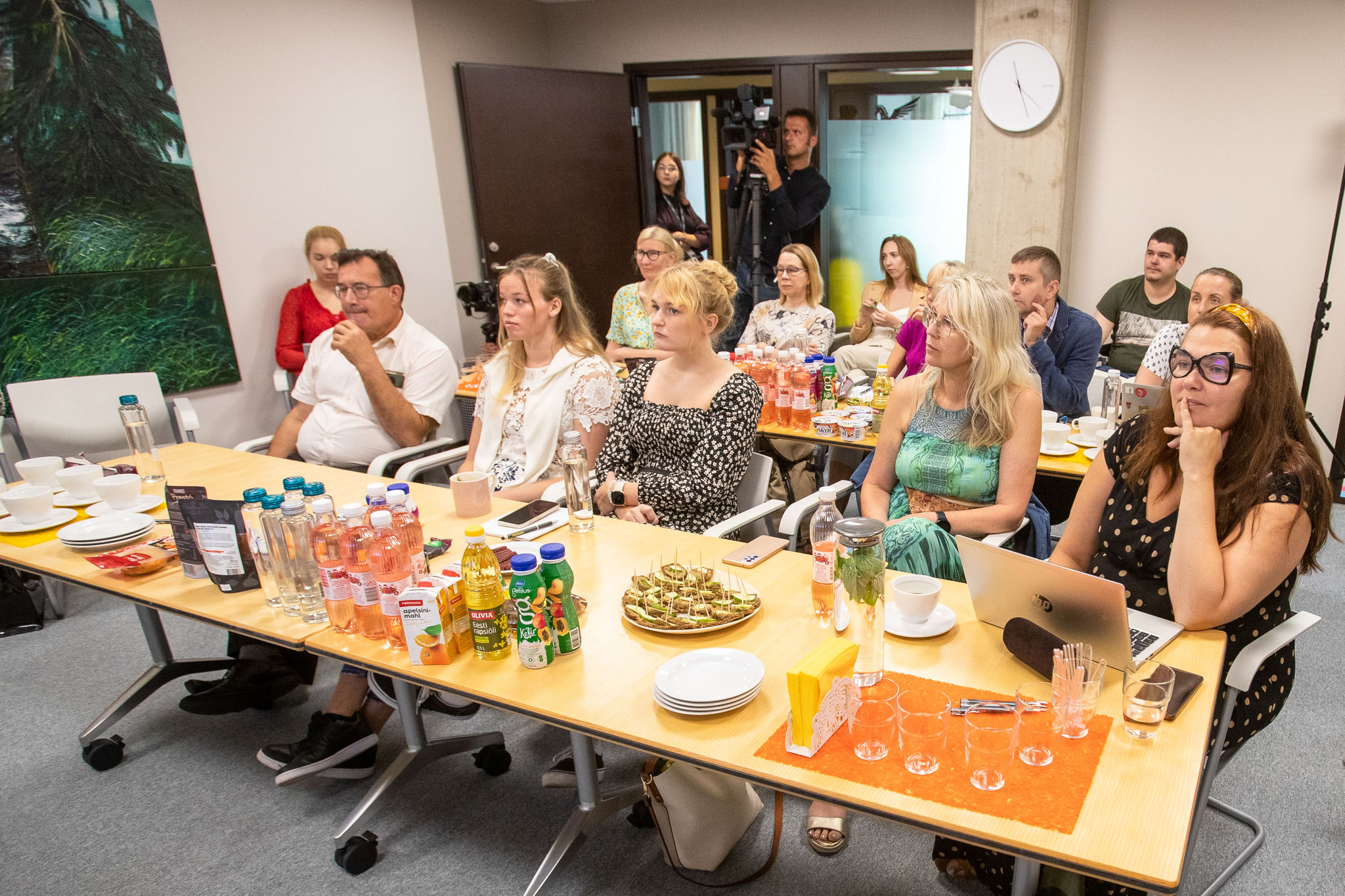 Iga kolmas Eesti inimene valib toitu odavaima seast  Foto: Raul Mee