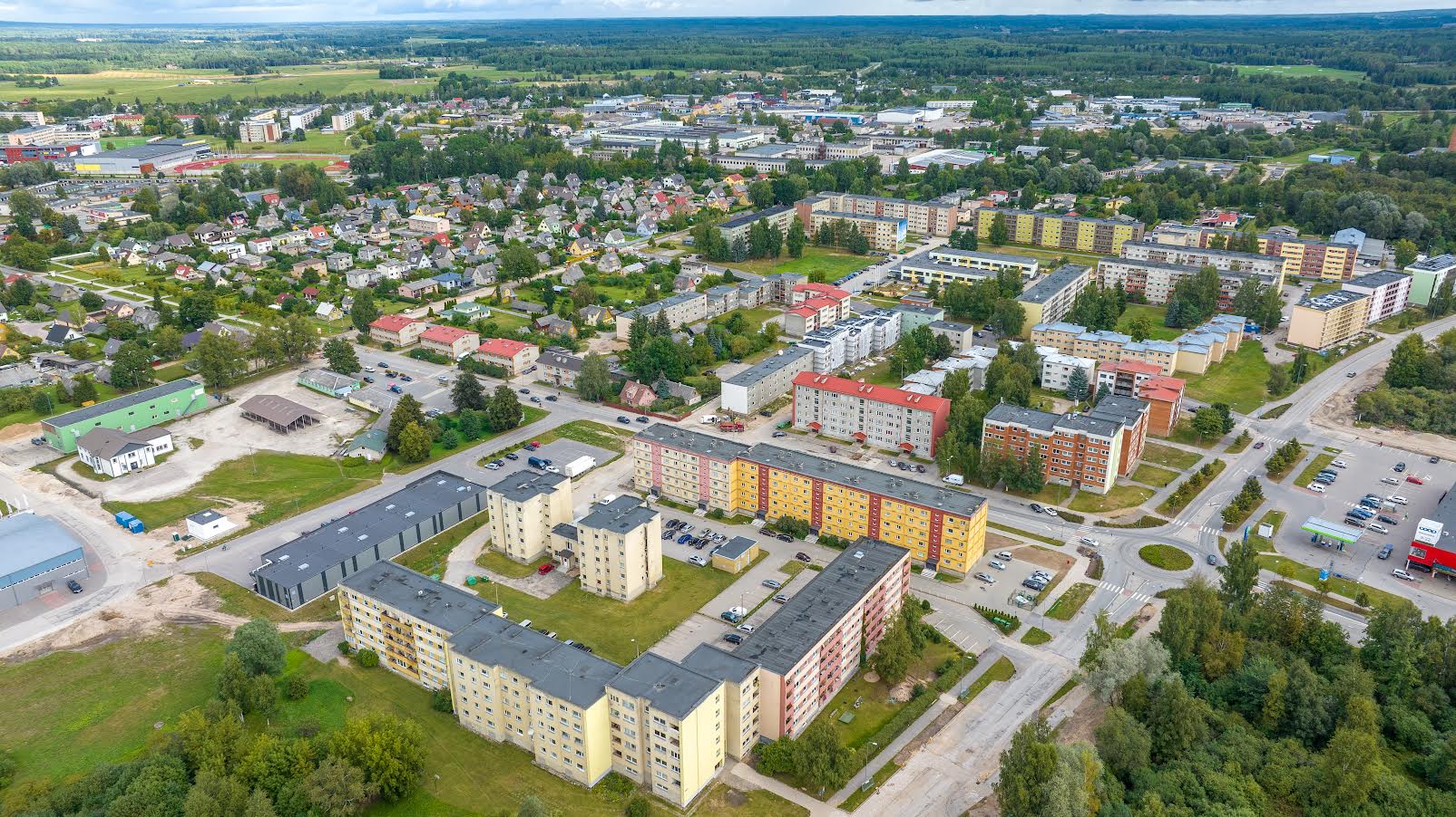 Hetkel maksab toasooja megavatt-tund Võrus 54.30 eurot, uueks hinnaks küsib soojatootja 79.24 eurot. Hinnatõus oleks seega 46 protsenti. Puigal on seni makstud veidi rohkem, 55.38 eurot, uus hind oleks 96.64 eurot – hinnatõusuks kujuneks seega 76 protsenti. FOTO: Aigar Nagel