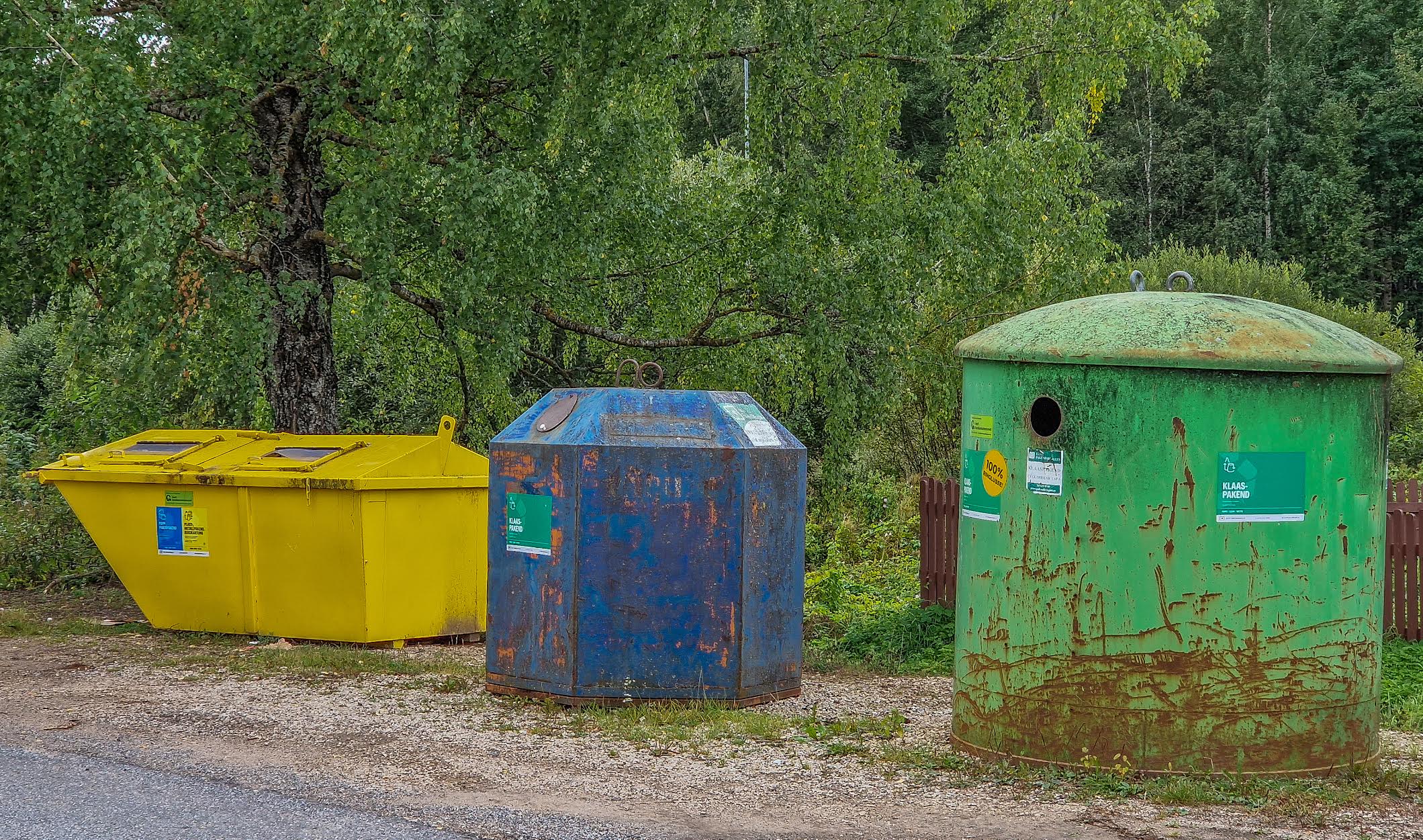 Võru linna elanikud saavad alates septembrist valida oma kinnistul kinnises kompostris kompostimise ja biojäätmete vedajale üleandmise vahel. Fotod: AIGAR NAGEL