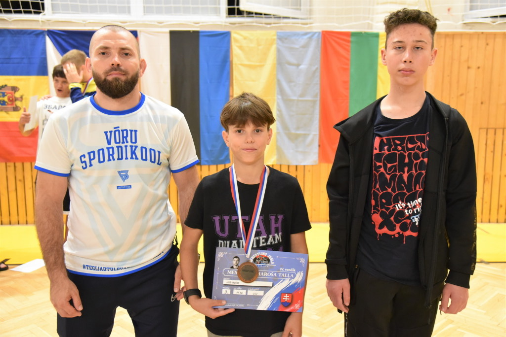 Treener Igor Galat, Gleb Galat ja Jaroslav Kornejev. Foto ERAKOGU