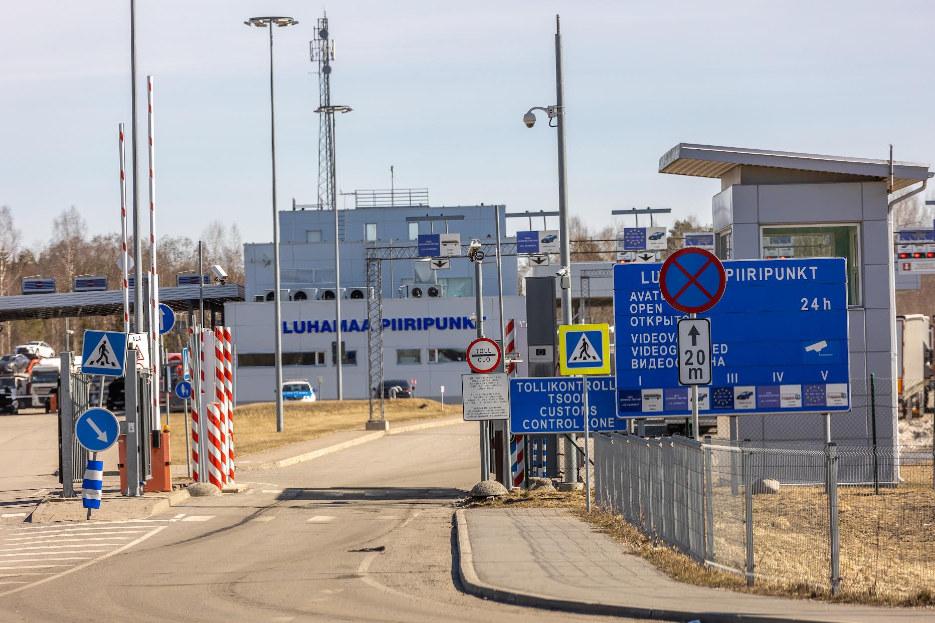 Koidula sulgemisel tuleks laiendada Luhamaa piiripunkti. Fotod: AIGAR NAGEL