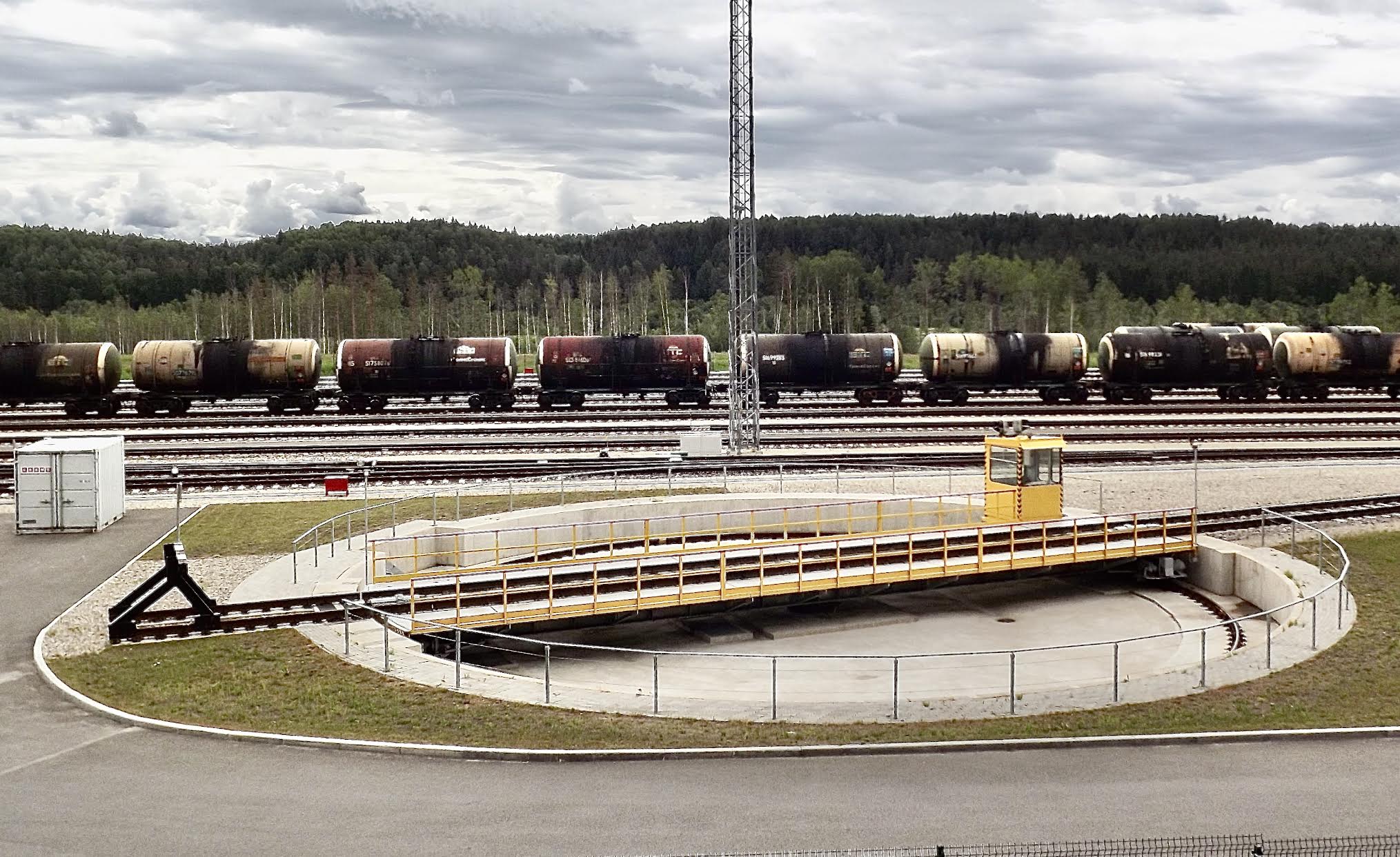 Võimsalt välja arendatud Koidula. Esiplaanil vedurite ümberpööramise koht. Foto: KALEV ANNOM