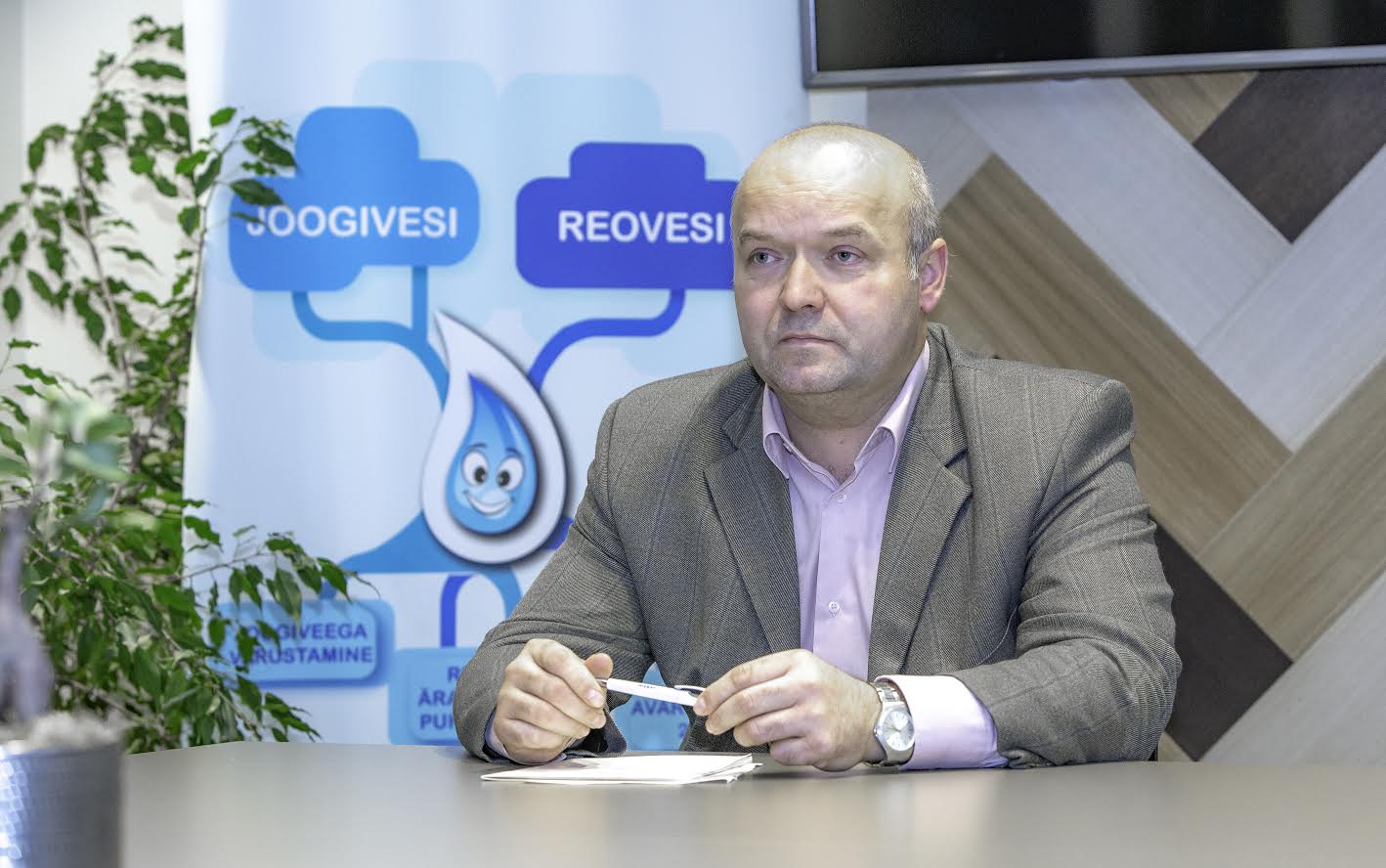 ASi Võru Vesi juhatuse liikme Juri Gotmansi kinnitusel käidi ka pühade ajal mitmel korral Lasva külas probleemiga tegelemas. Foto: AIGAR NAGEL