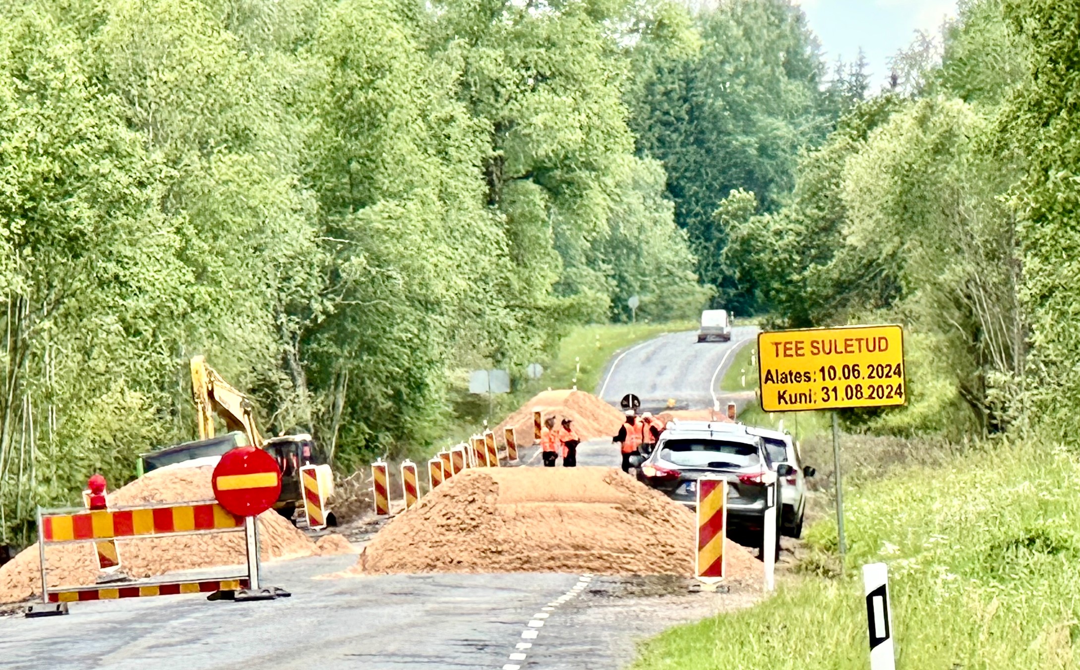 Uskuna sild nädala alguses. Ümbersõit on viis kilomeetrit. Foto: KALEV ANNOM